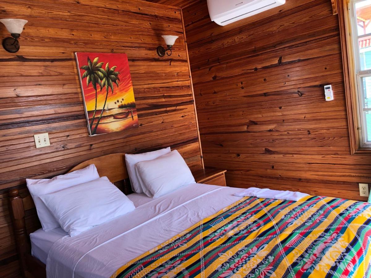 Blue Wave Guest House Caye Caulker Kültér fotó